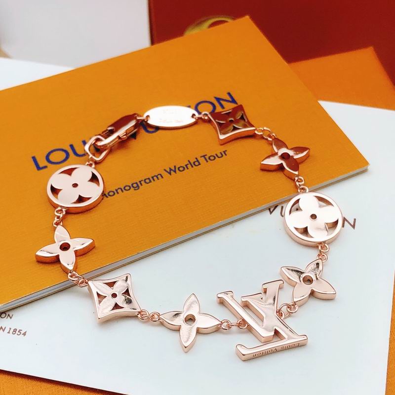 LV Bracelet 07yxq19